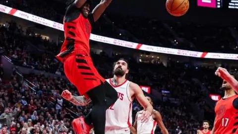 切尔西1-0富勒姆，芒特首球维纳尔错失良机